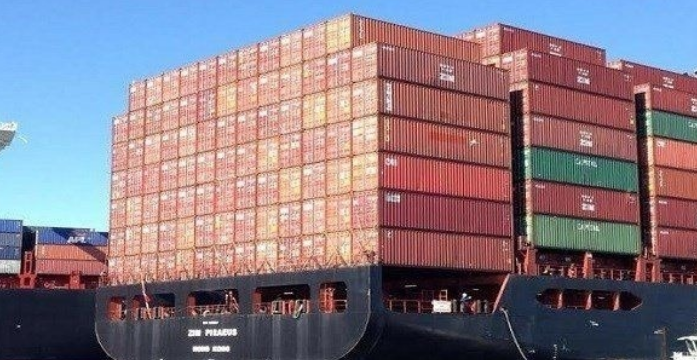 متظاهرون يمنعون تفريغ سفينة اسرائيلية في ميناء نيوجيرسي الأميركية